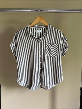 Olive-White Striped Short Sleeve Button-Up Shirt